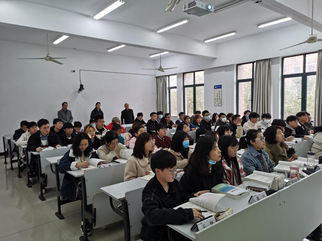 生命学院开展新学期学风专项巡查-台州学院新闻网
